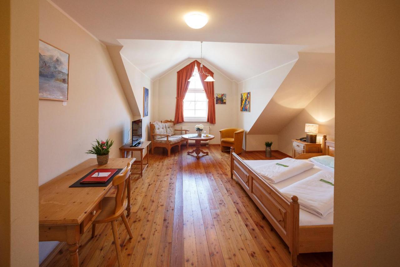 Hotel Il Plonner - Restaurant Biergarten 3*